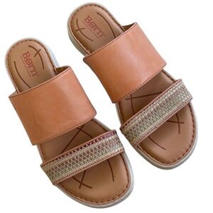 EUC Born Leather Two Strap Sandals Size 7